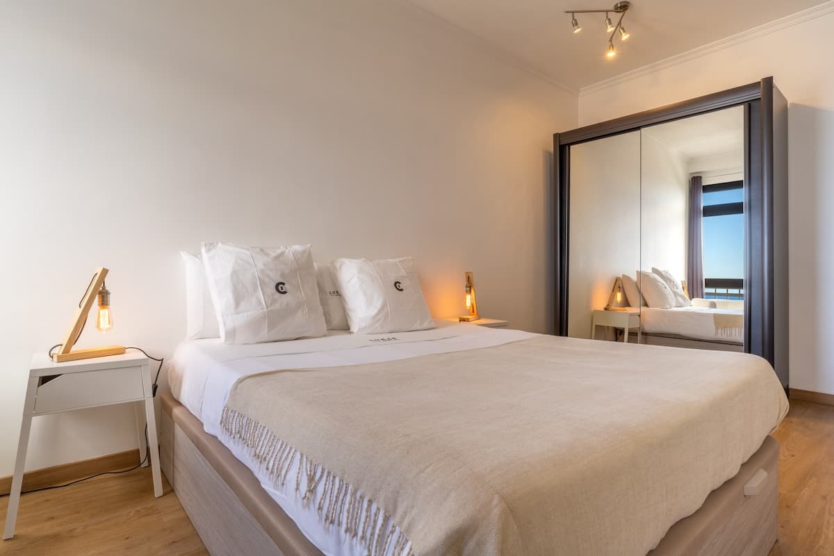 Quarto com cama King Size