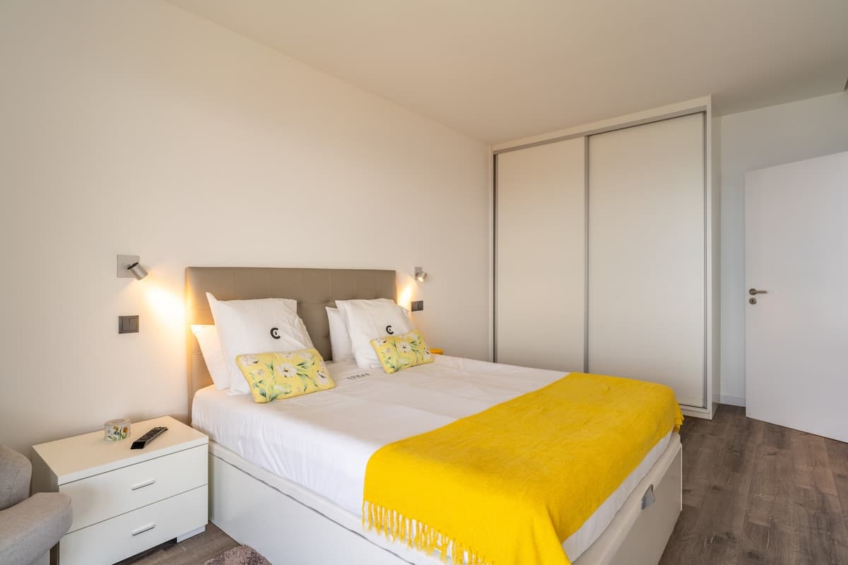 Quarto com cama King Size
